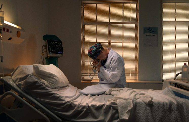 陪妈妈抗癌第7年，我不再想要拿捏神