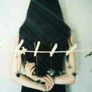 从KTV小姐到建立县城第一间教会 ：布依族女孩的故事